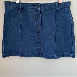Forever 21 Denim Mini Skirt Size 31 (12)